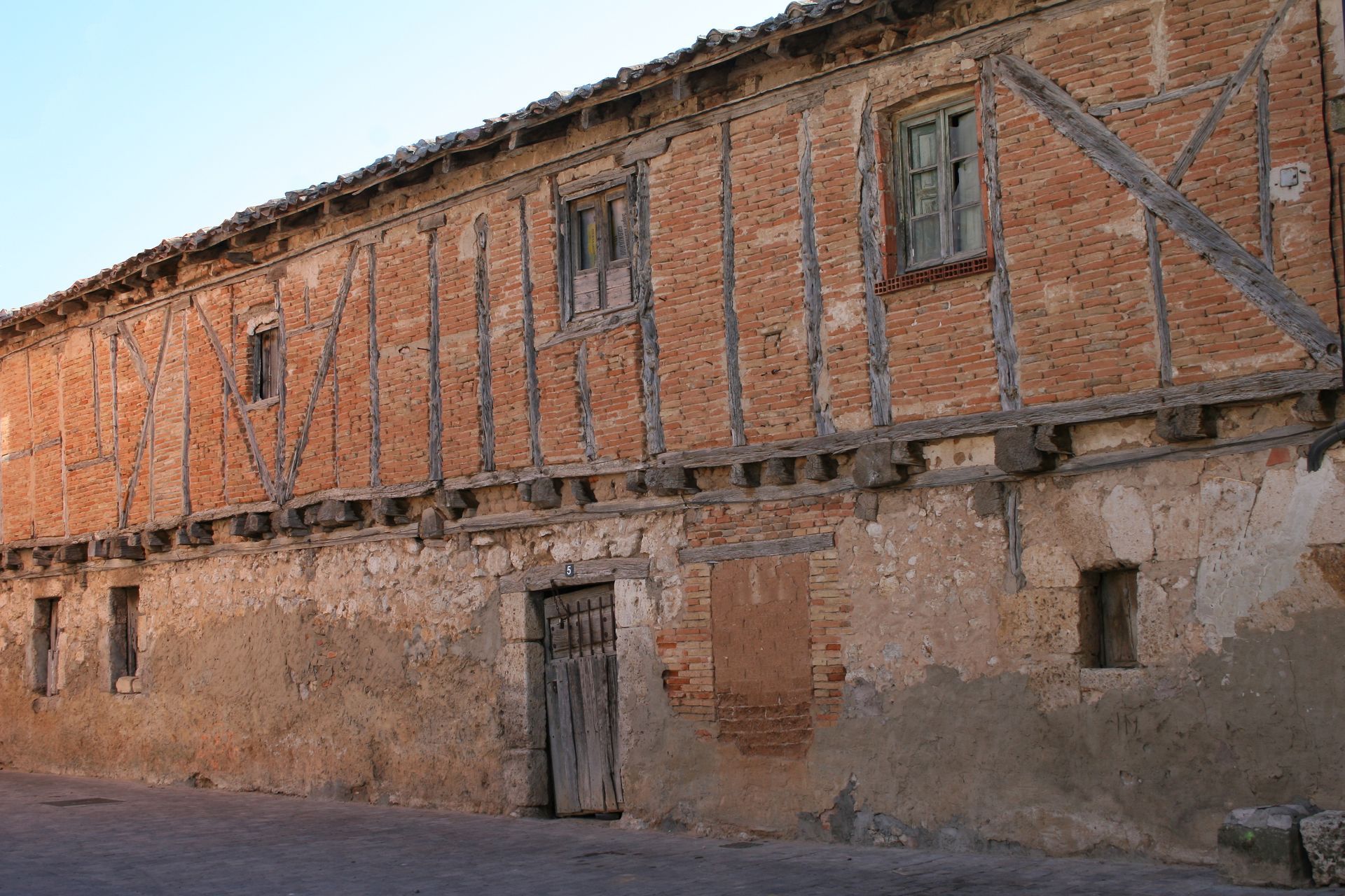 Edificio de La Alhóndiga